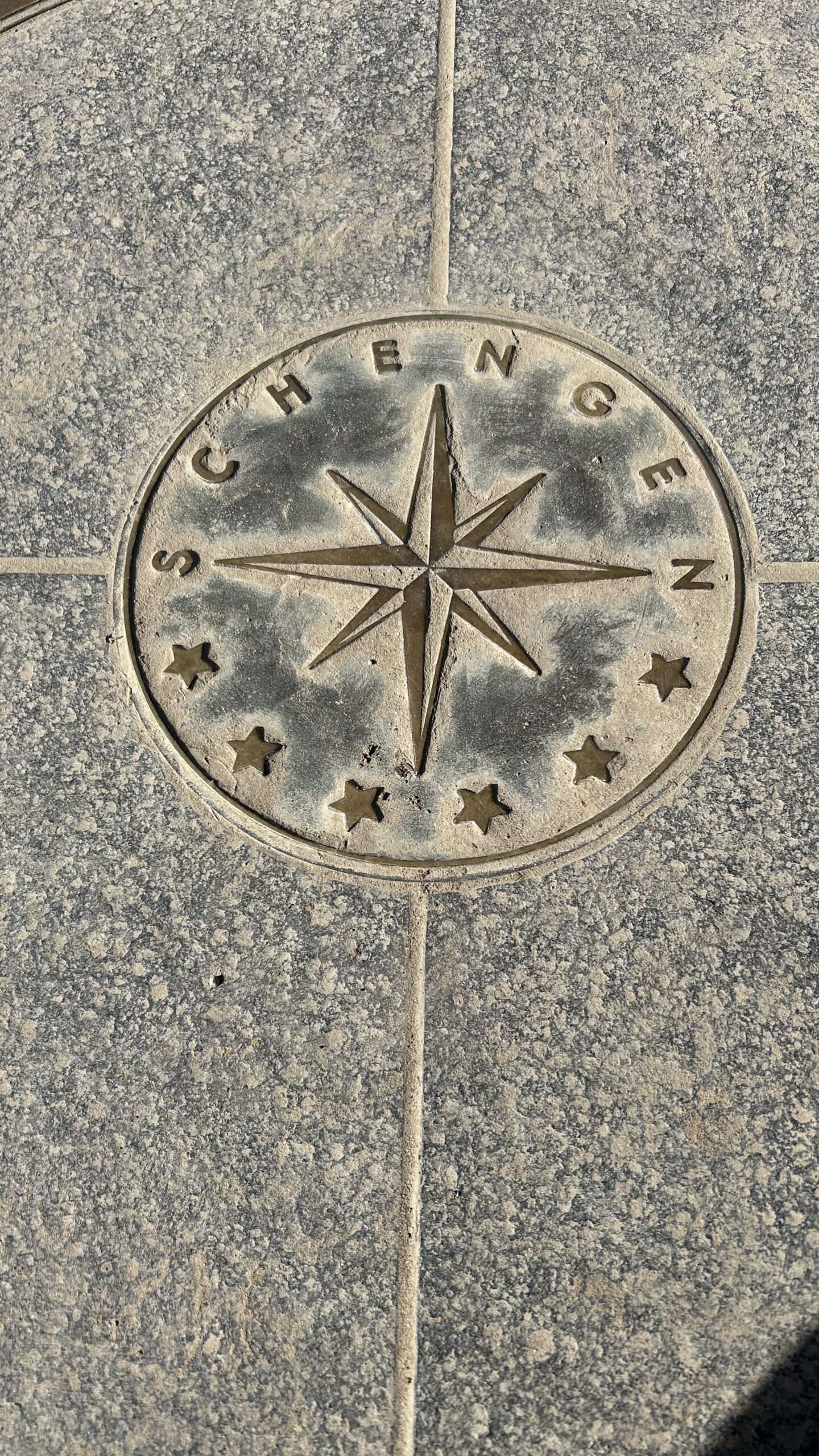O Dia Que Eu Conheci o Vilarejo de Schengen